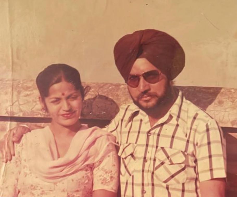 old grainy picture of the Rathore grandparents